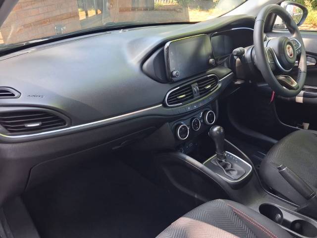 2023 Fiat Tipo Cross 1.5 Hybrid 48V Cross Garmin 5dr DDCT